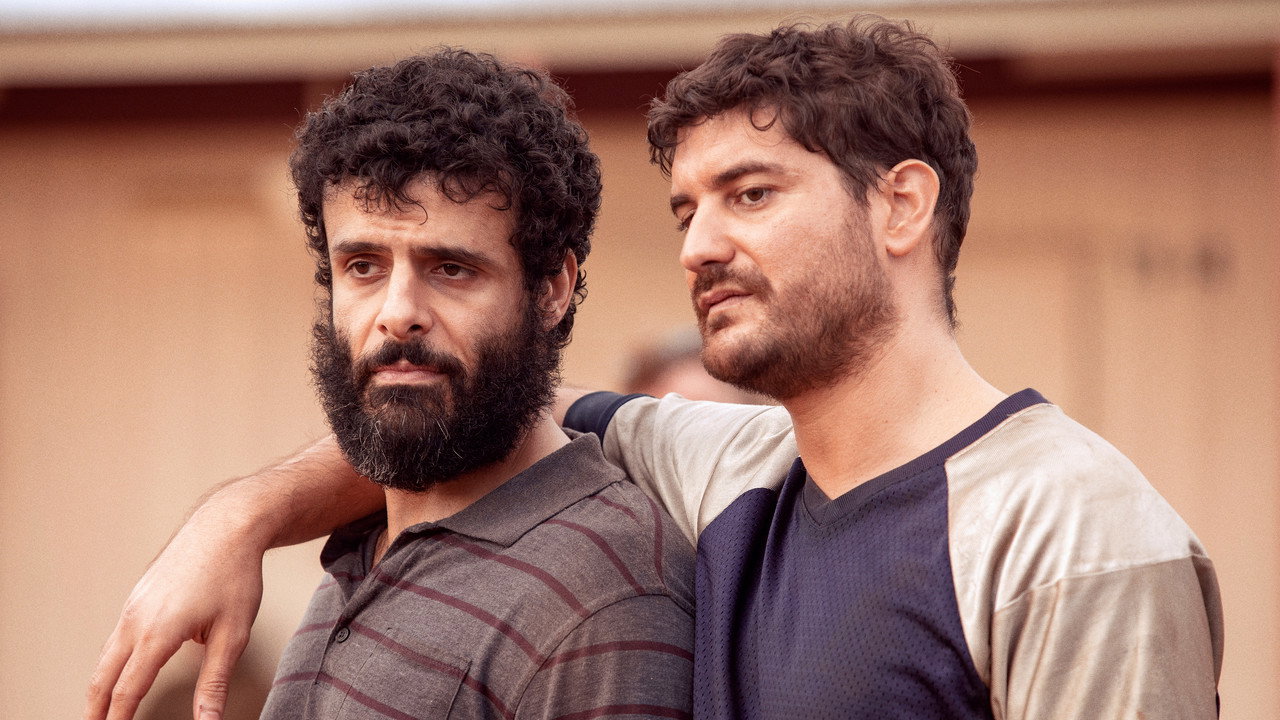 Кадр из сериала «Без гражданства»
