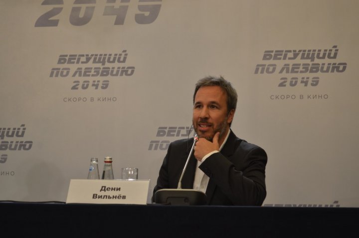 Режиссёр "Бегущего по лезвию 2049" Дени Вильнёв на пресс-конференции в Москве