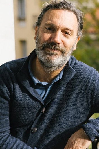 Хавьер Угарт