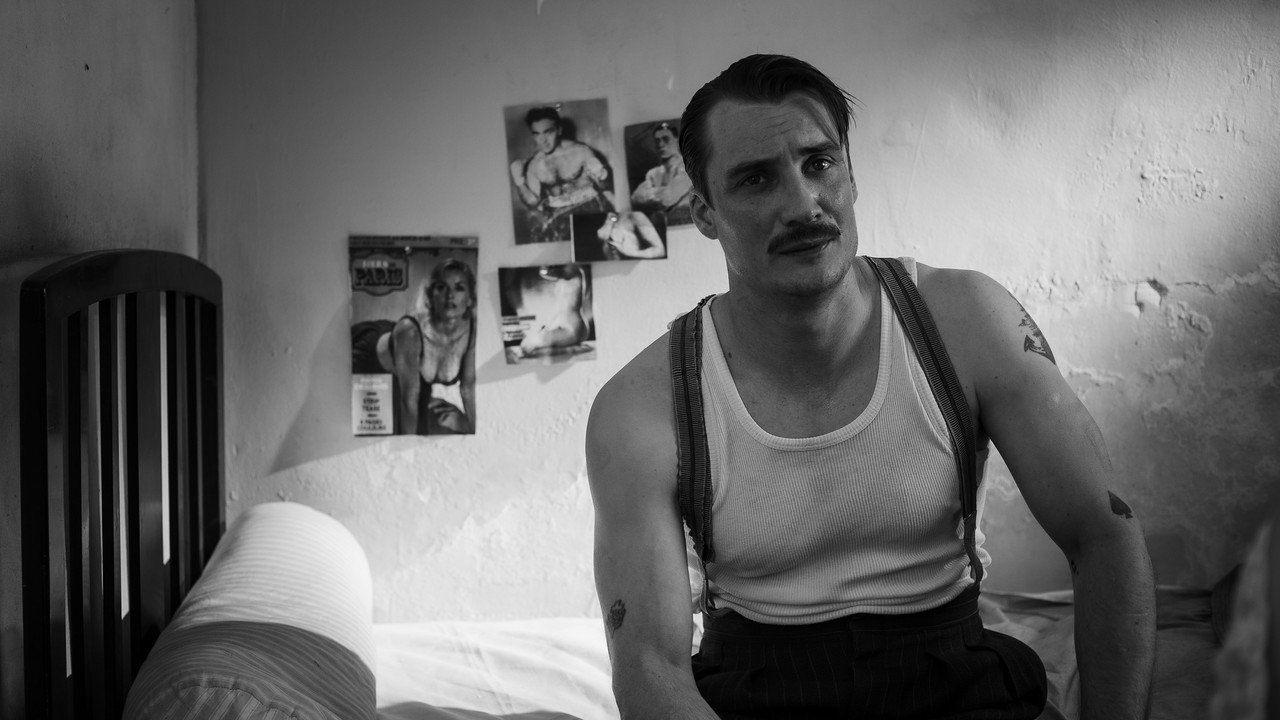Кадр из фильма «Посторонний»