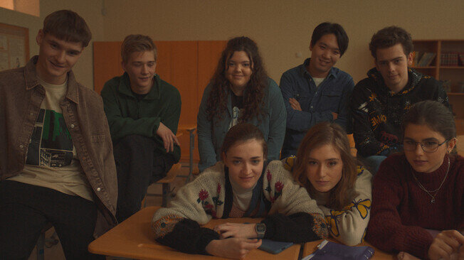 Юра Борисов учит жизни в новом сериале «Урок»!