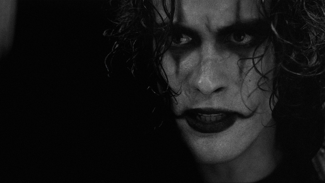 Кадр из фильма «Ворон»