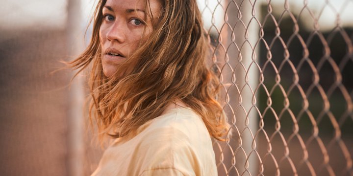 Священная война: рецензия на сериал «Без гражданства»