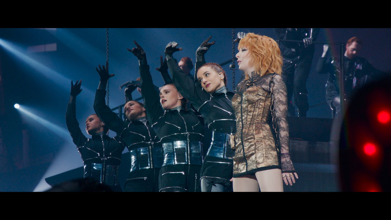Кадр из фильма «Mylène Farmer: 2019 - Le Film»