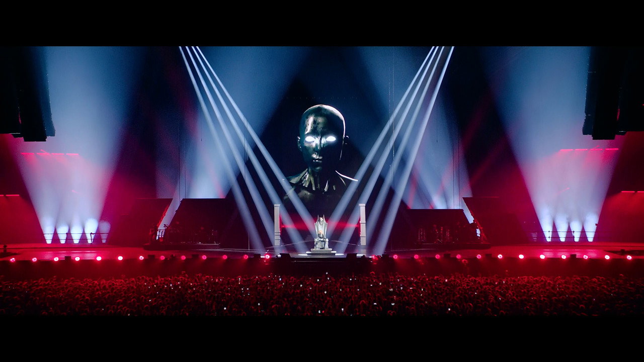 Кадр из фильма «Mylène Farmer: 2019 - Le Film»