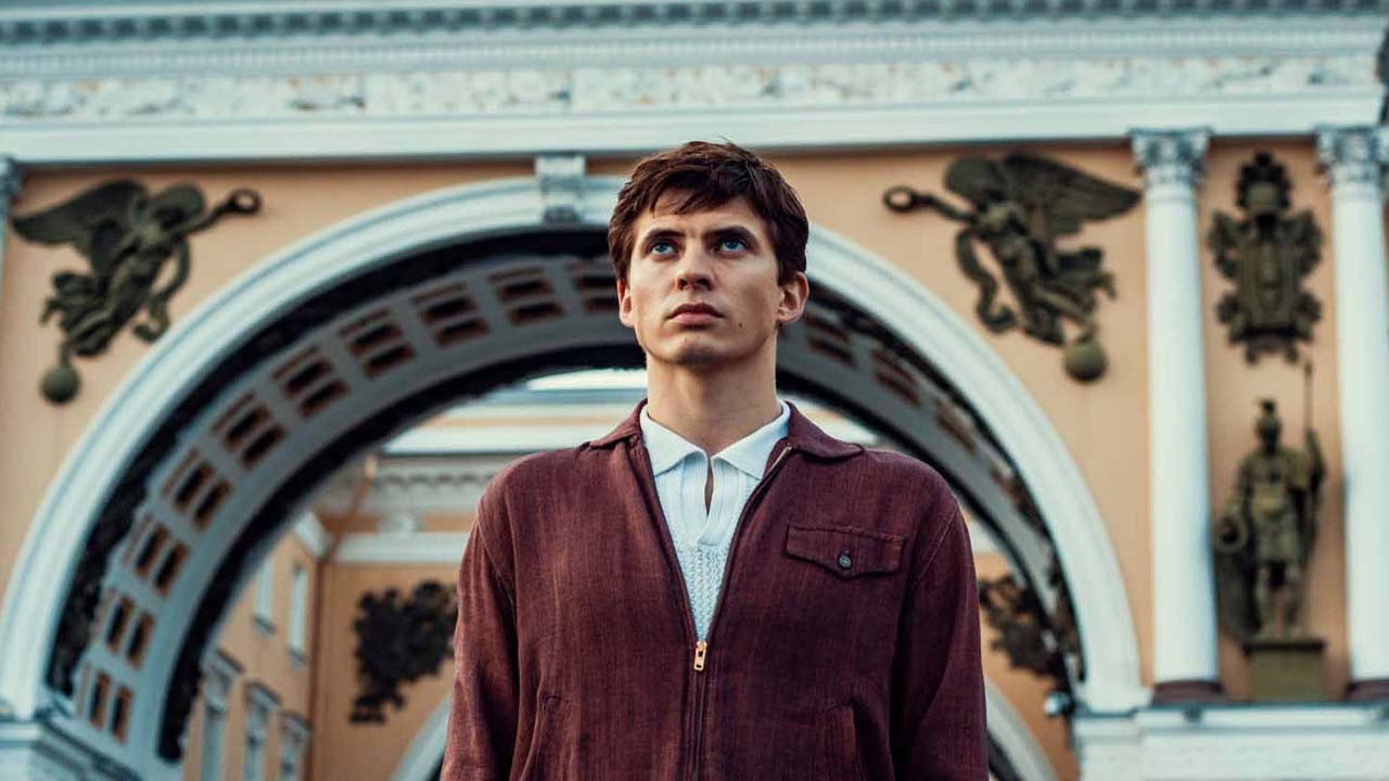Кадр из фильма «Нуреев. Белый ворон»